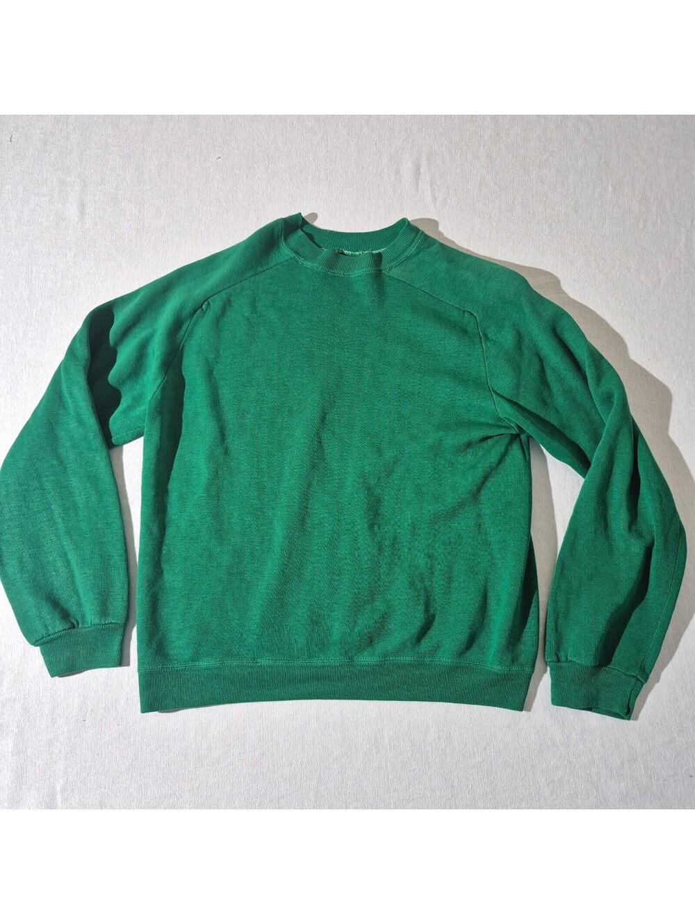 Vintage Green 70s 80s Small/Med raglan blank crewneck sweatshirt